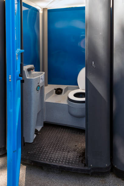 Portable Toilet Options We Offer in Oregon, OH
